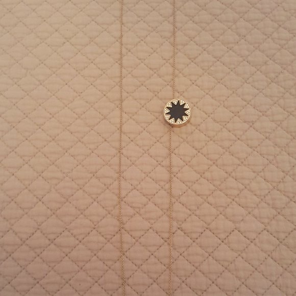 House of Harlow Leather et Metal Sunburst Pendant Necklace in Gold - Picture 3 of 6